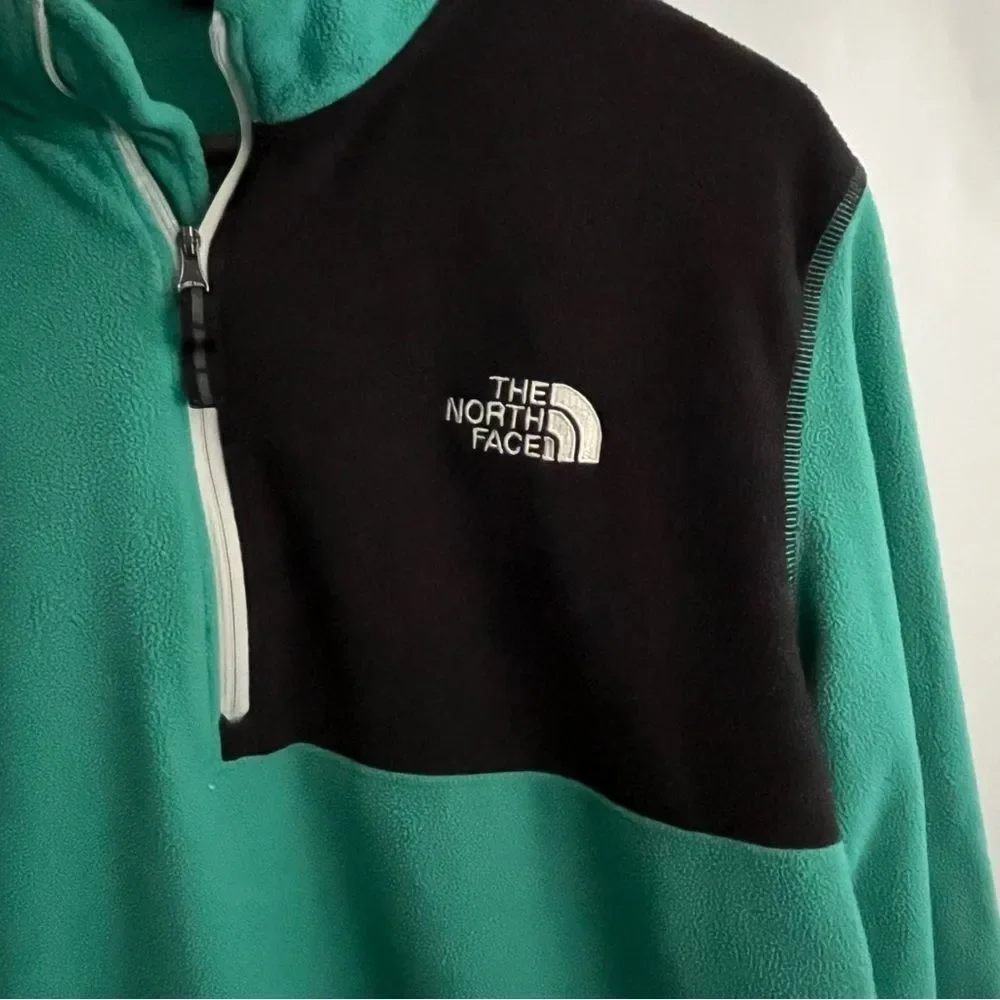 The North Face Turquoise & Black Fleece 1/4 Zip Pullover Jacket